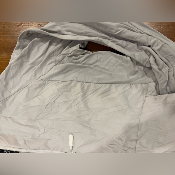 Kyodan Wind breaker, womans small. Light grey. Great condition. - Picture 4 of 4